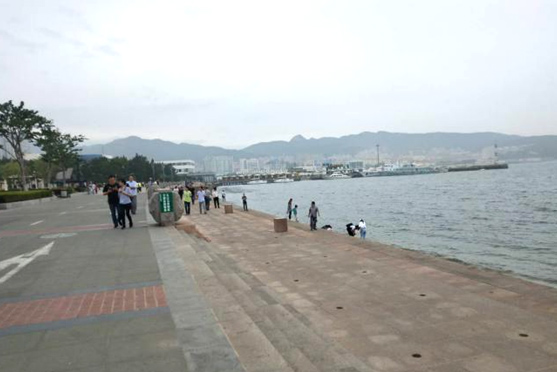 The company organizes all employees to travel to Weihai-a trip to Xingfu Park